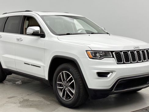 Used 2019 Jeep Grand Cherokee Limited image 3