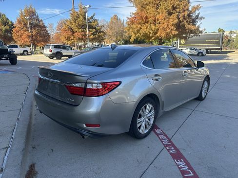 Used 2015 Lexus ES 350 image 4