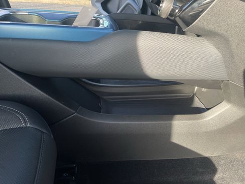 Used 2025 Chevrolet Equinox EV LT w/ Convenience Package image 46