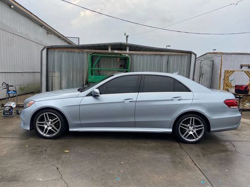 Used 2015 Mercedes-Benz E 400 Sedan w/ Driver Assistance Package image 2
