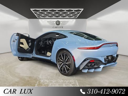 Used 2020 Aston Martin V8 Vantage Coupe image 14