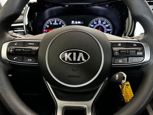 Used 2021 Kia K5 LX FWD image 13