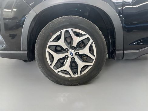 Used 2022 Subaru Forester Premium AWD/4WD image 31