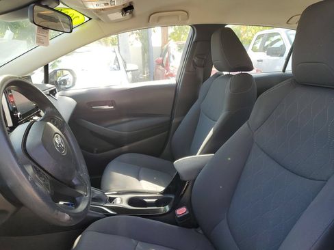 Used 2020 Toyota Corolla LE FWD image 18