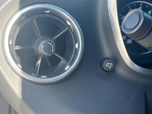 Used 2017 Chevrolet Camaro LT image 10