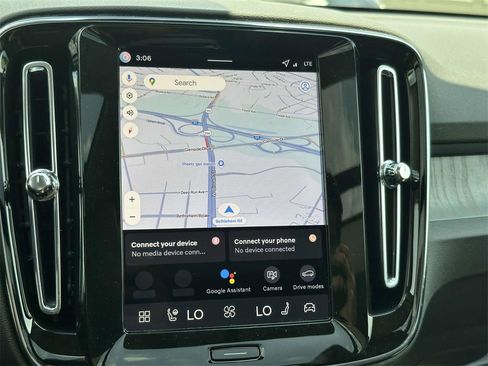 New 2026 Volvo XC40 B5 Plus w/ Protection Package Premier image 3