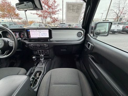 Certified 2024 Jeep Wrangler Sport S image 20
