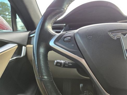 Used 2015 Tesla Model S P90D image 27