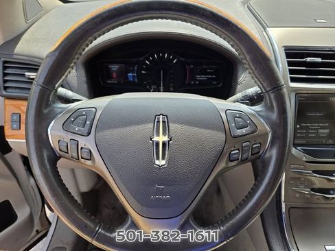 Used 2014 Lincoln MKX FWD w/ Equipment Group 101A image 30