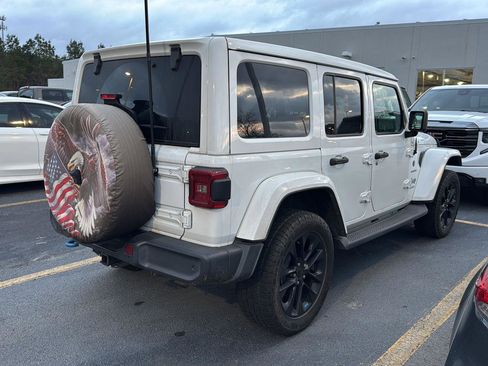 Used 2021 Jeep Wrangler Unlimited Sahara w/ Cold Weather Group image 3