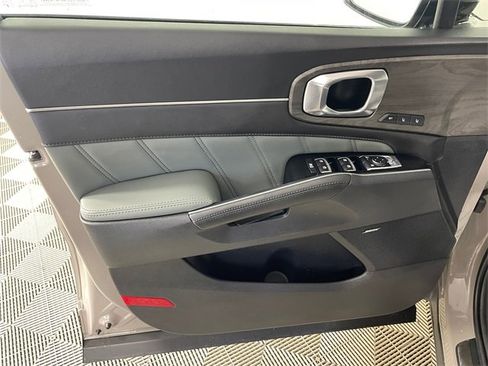 Certified 2024 Kia Sorento SX Prestige w/ Sage Leather Package image 15