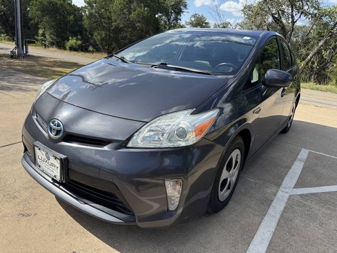 Used 2014 Toyota Prius Four FWD image 5