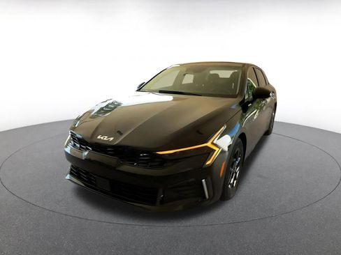 Used 2025 Kia K5 LXS image 4