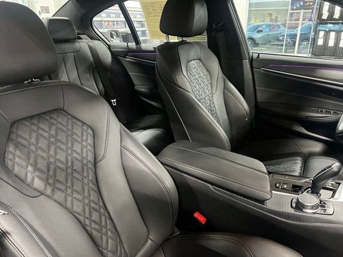 Used 2023 BMW 530i xDrive w/ Convenience Package image 7