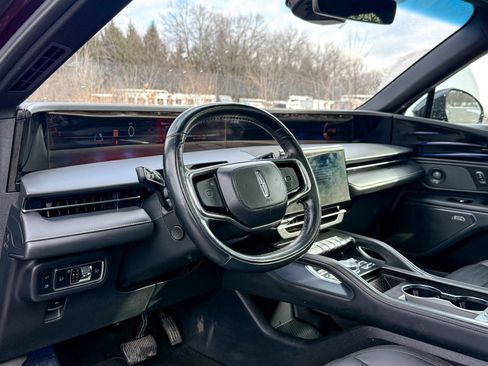 Certified 2024 Lincoln Nautilus Reserve w/ Equipment Group 202A image 16