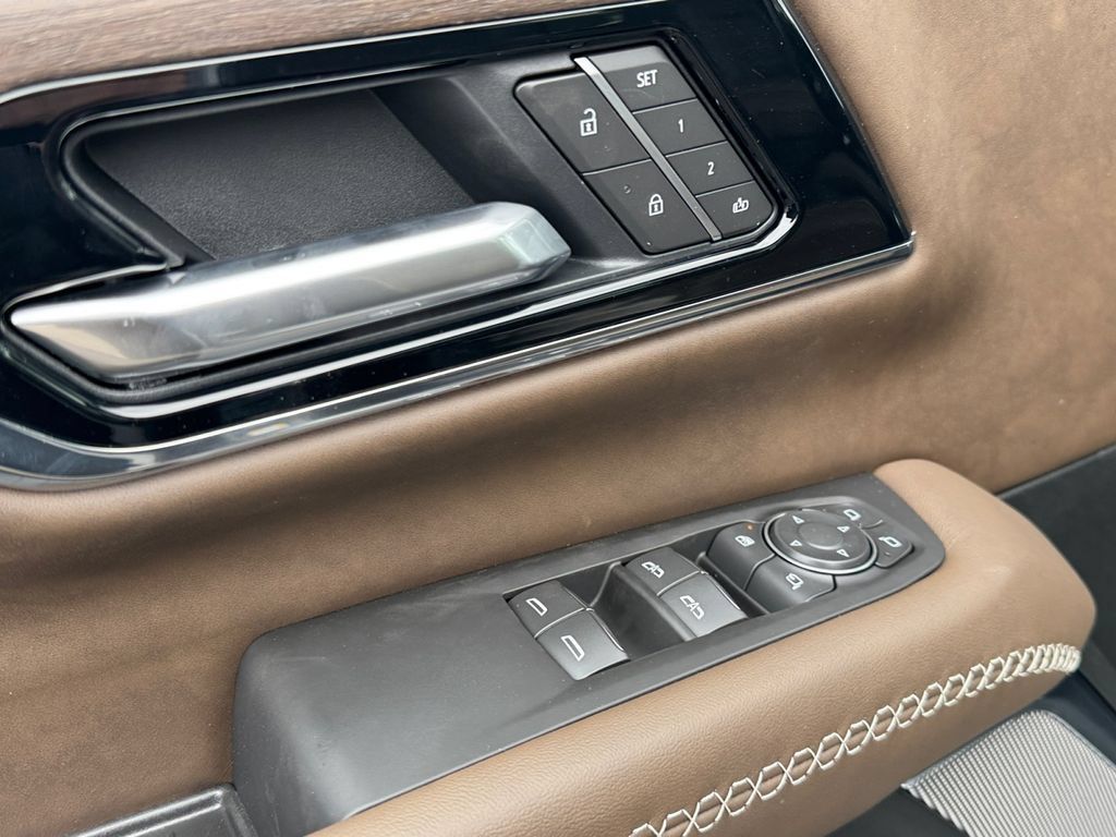 New 2026 GMC Yukon XL Denali Ultimate AWD/4WD image 13