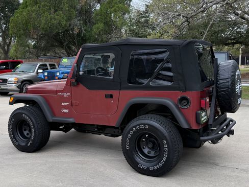 Used 2000 Jeep Wrangler Sport image 11