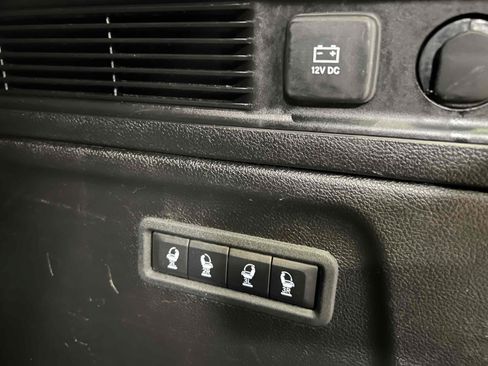 Used 2024 Jeep Wagoneer L Series II RWD image 55