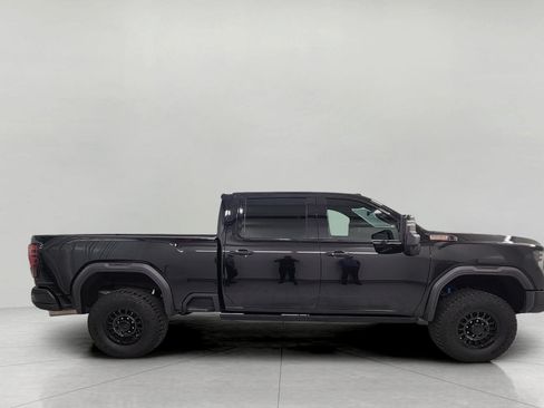 Used 2024 GMC Sierra 2500 AT4X w/ AT4X AEV Edition AWD/4WD image 12
