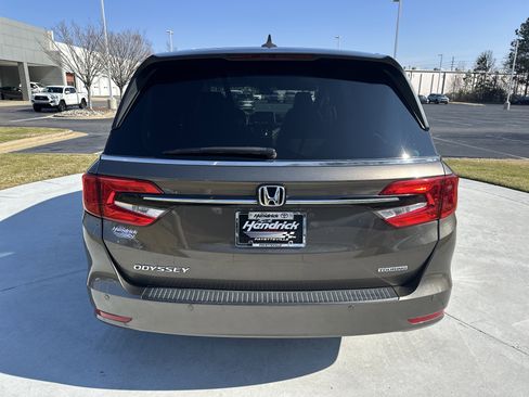 Used 2021 Honda Odyssey Touring image 9