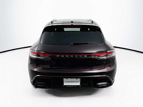 Certified 2026 Porsche Macan AWD/4WD image 10