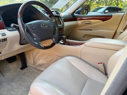 Used 2009 Lexus LS 460 RWD image 29