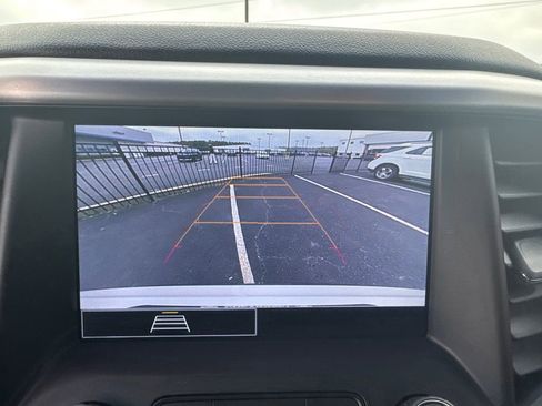 Used 2022 GMC Acadia SLE w/ Driver Convenience Package image 31