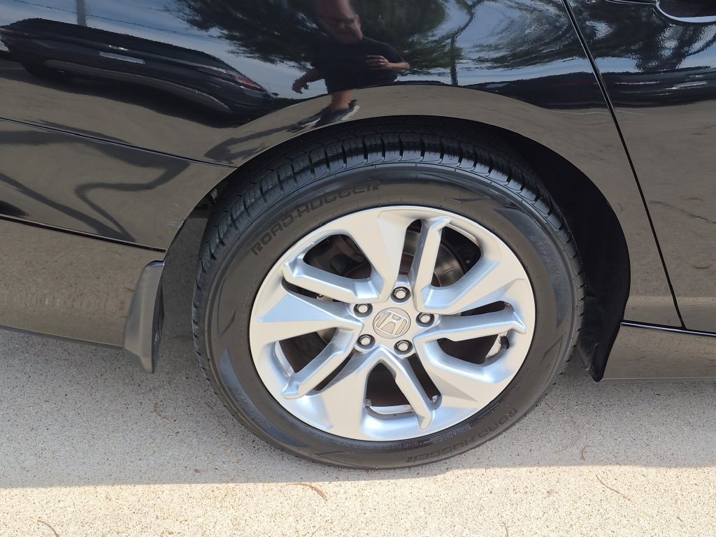 Used 2018 Honda Accord LX image 6