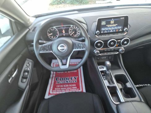 Used 2024 Nissan Sentra SV image 8