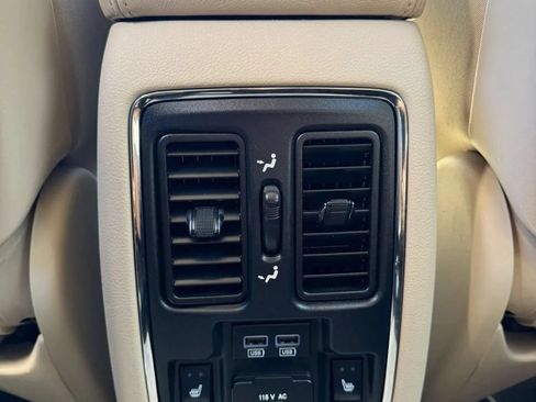 Used 2017 Dodge Durango Citadel w/ Technology Group AWD/4WD image 15