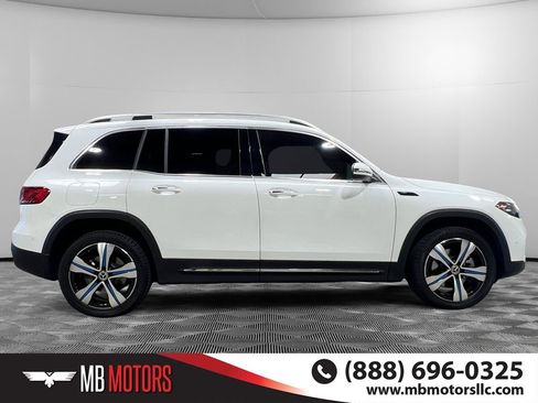 Used 2022 Mercedes-Benz EQB 300 4MATIC image 2