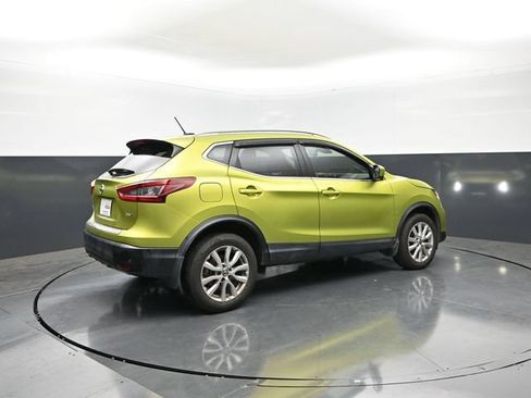 Used 2020 Nissan Rogue Sport SV w/ Technology Package FWD image 7