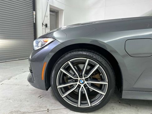 Used 2021 BMW 330e xDrive w/ Premium Package image 19