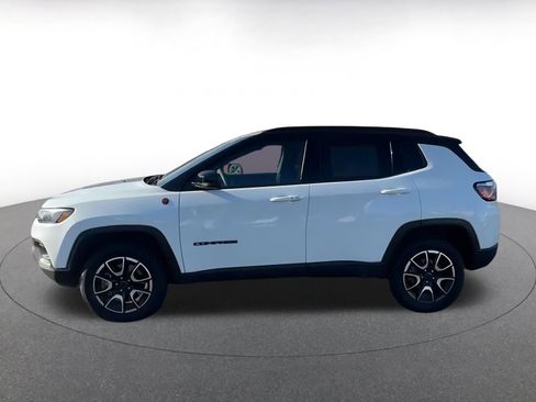 Used 2025 Jeep Compass Trailhawk w/ Trailer Tow Group image 8