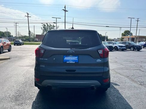 Used 2019 Ford Escape SE FWD image 6