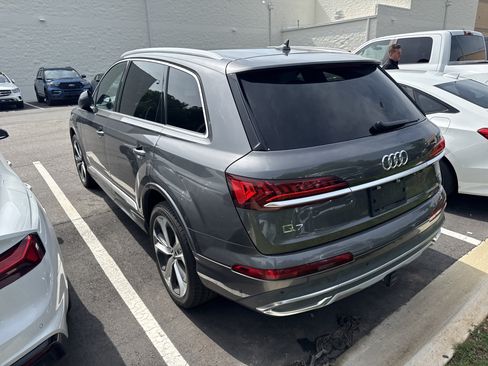 Used 2021 Audi Q7 3.0T Premium Plus w/ Premium Plus Package AWD/4WD image 10