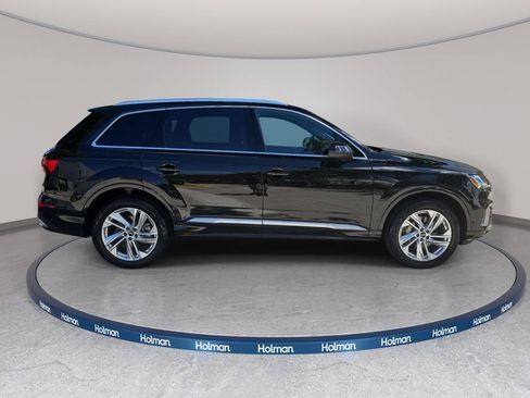 Used 2023 Audi Q7 3.0T Premium Plus w/ Premium Plus Package AWD/4WD image 5