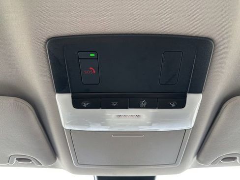 Used 2025 Nissan Altima 2.5 SV FWD image 32