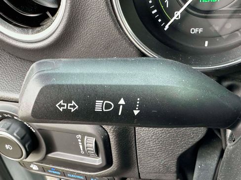 Used 2023 Jeep Wrangler Unlimited Rubicon 4xe w/ Cold Weather Group image 22