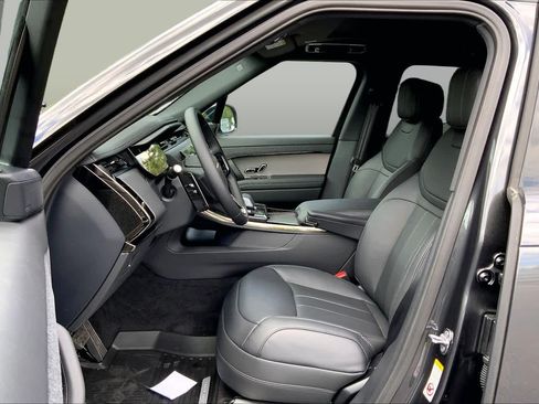 New 2026 Land Rover Range Rover Sport SE AWD/4WD image 13