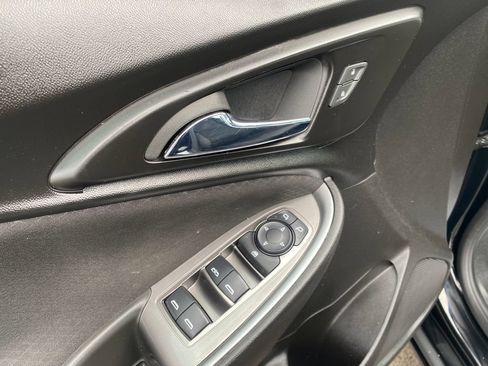 Used 2023 Chevrolet Malibu LT FWD image 12
