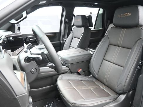 New 2026 Chevrolet Tahoe High Country AWD/4WD image 8