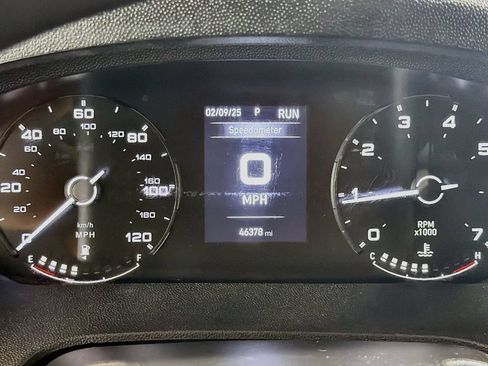 Used 2025 RAM ProMaster 2500 w/ Convenience Group FWD image 14