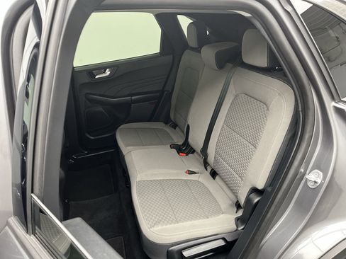 Used 2021 Ford Escape SE image 9