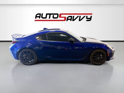Used 2025 Toyota GR86 Premium w/ Performance Package RWD image 8