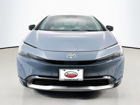 Used 2026 Toyota Prius XLE image 2