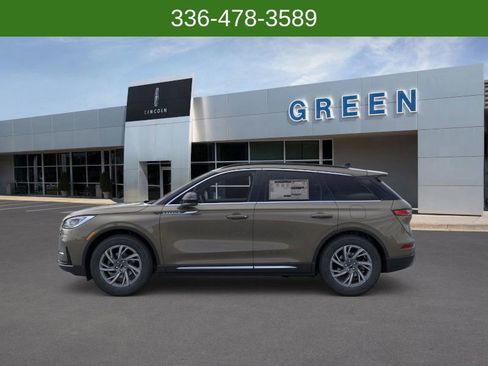 New 2026 Lincoln Corsair Premiere image 3