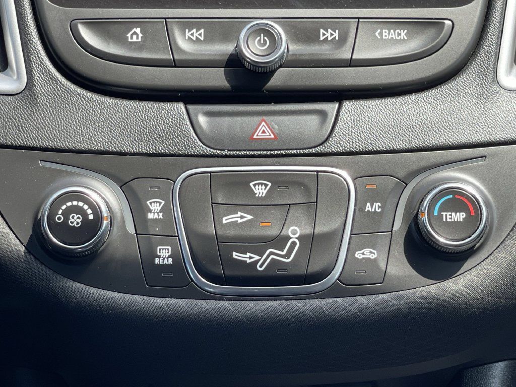 Used 2019 Chevrolet Malibu RS FWD image 35