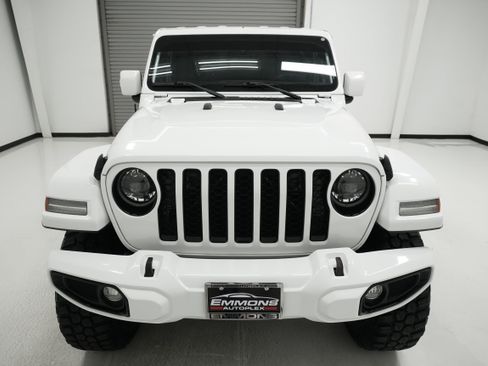Used 2023 Jeep Gladiator Overland AWD/4WD image 2