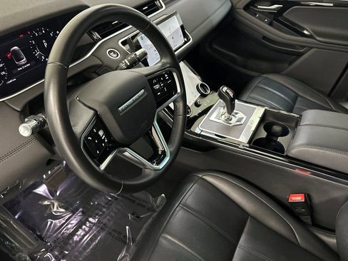 Used 2021 Land Rover Range Rover Evoque SE image 4